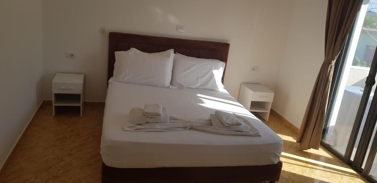 Apartments Villa Dovinefa Ksamil Buitenkant foto